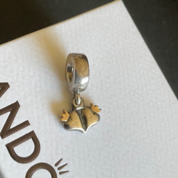 Pandora royal crown gold hearts charm - Picture 3 of 4